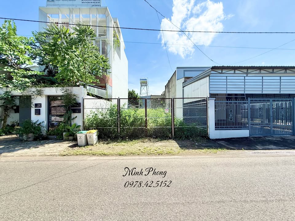 Bán mặt tiền đường Nguyễn Chí Thanh, phường Xuân An, 97m² giá 3,9 tỷ - Cơ hội đầu tư hấp dẫn!