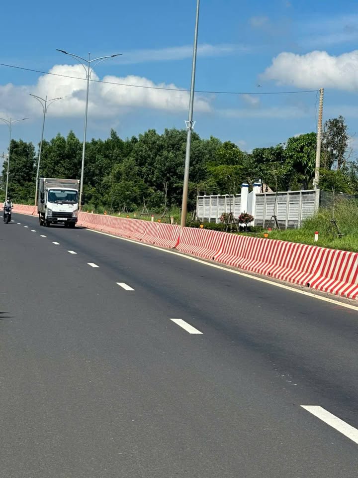 Đất nền Đất Đỏ BRVT 135m² giá chỉ 1.45 tỷ - Đường huyết mạch, tiềm năng đầu tư!