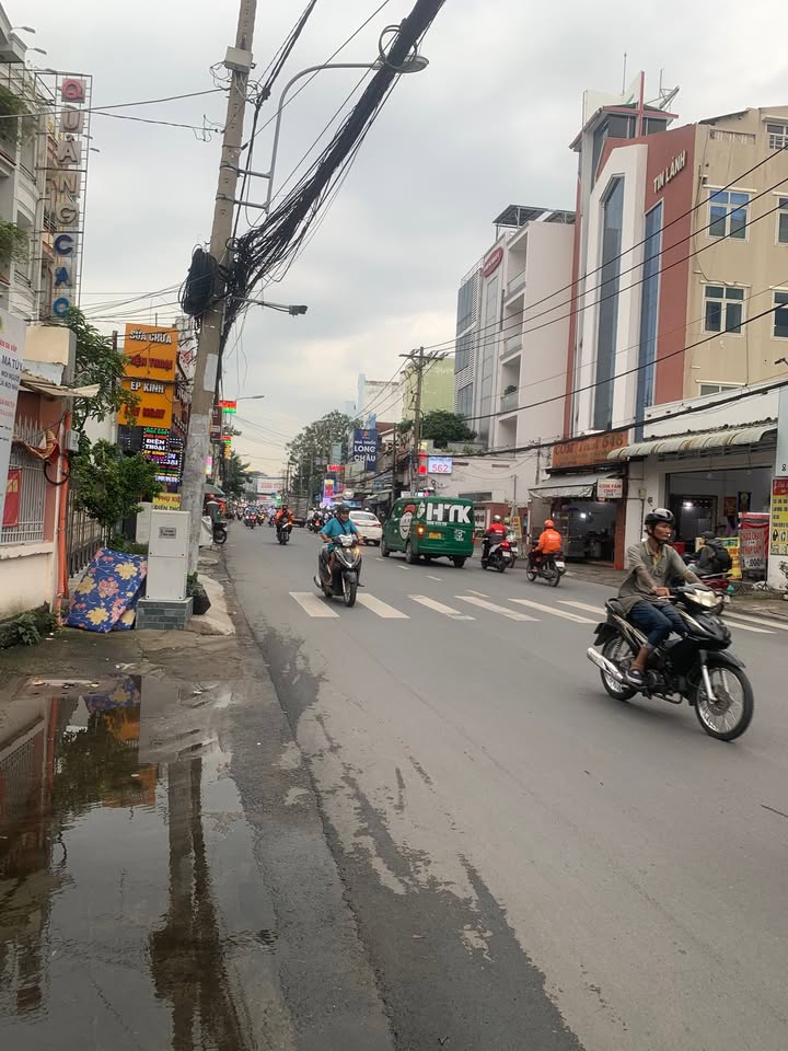 FrontHouse Lê Quang Định, Bình Thạnh 80m² giá 16.6 tỷ - Đầu tư sinh lời ngay!