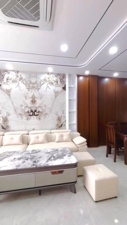 Căn hộ Bồ Đề Long Biên 45m² giá 800 triệu - Sẵn sàng vào ở ngay!