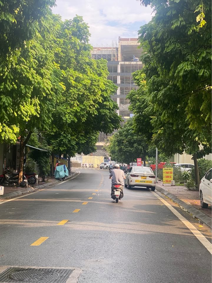 Biệt thự lô góc 70m² giá thỏa thuận - Ô tô vào nhà tại Thượng Thanh