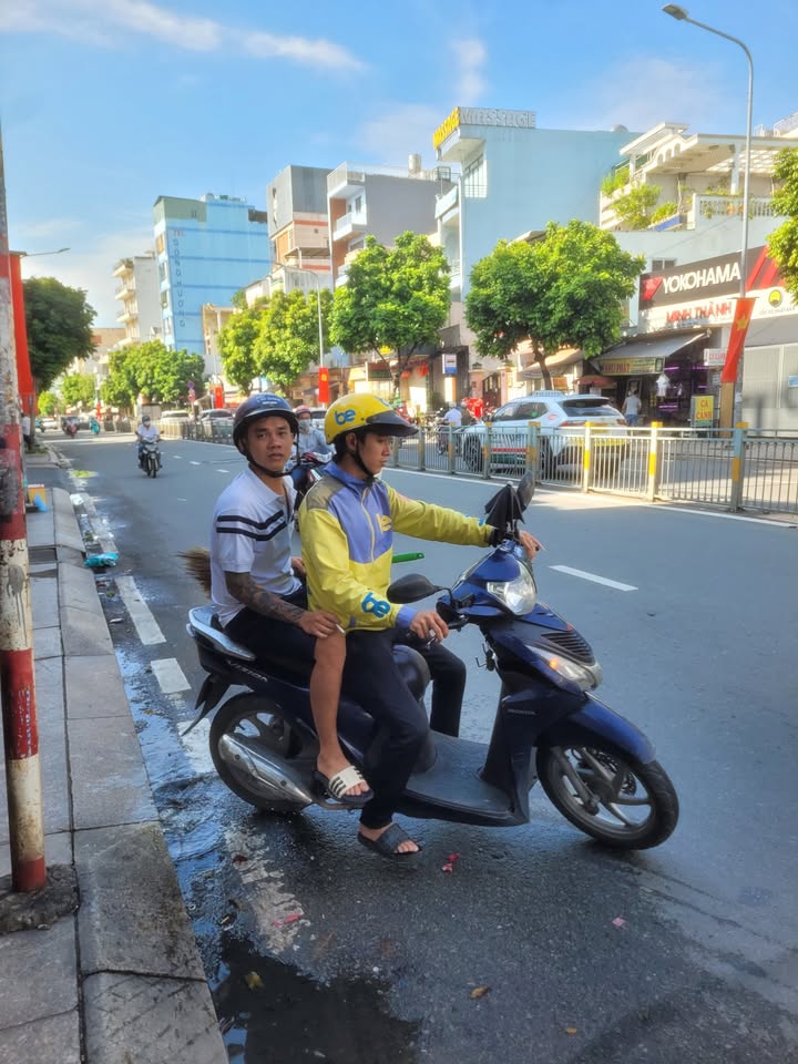 FrontHouse mặt tiền Âu Cơ 290m² giá 37 tỷ - Phù hợp văn phòng và khách sạn!