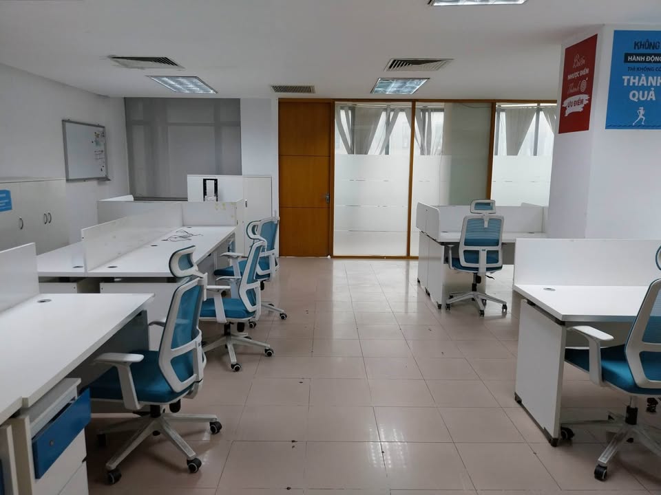 Văn phòng cho thuê tại Đội Cấn, Ba Đình 300m² giá 87 triệu - Chỗ để xe rộng rãi!