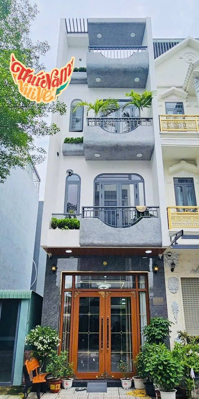 Nhà đẹp Bình Chuẩn, Thuận An 64m² giá 5 tỷ - Full nội thất cao cấp, chỉ việc vào ở!