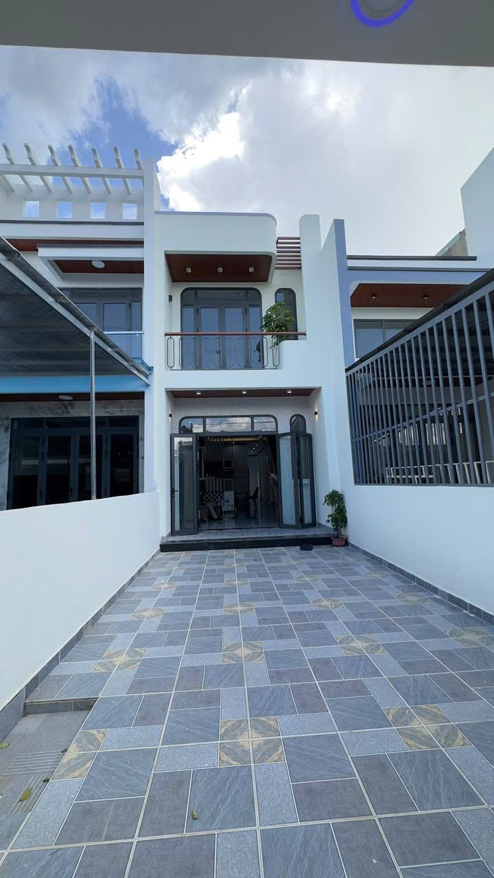 Nhà phố Tân Bình, Vĩnh Cửu 200m² giá 2.25 tỷ - Sẵn sàng vào ở ngay!