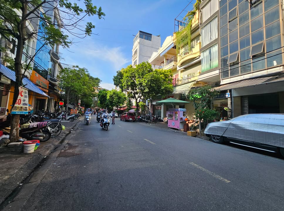 Nhà mặt đường Lâm Tường, Hải Phòng 80m² giá 9.3 tỷ - Diện tích lý tưởng cho kinh doanh!