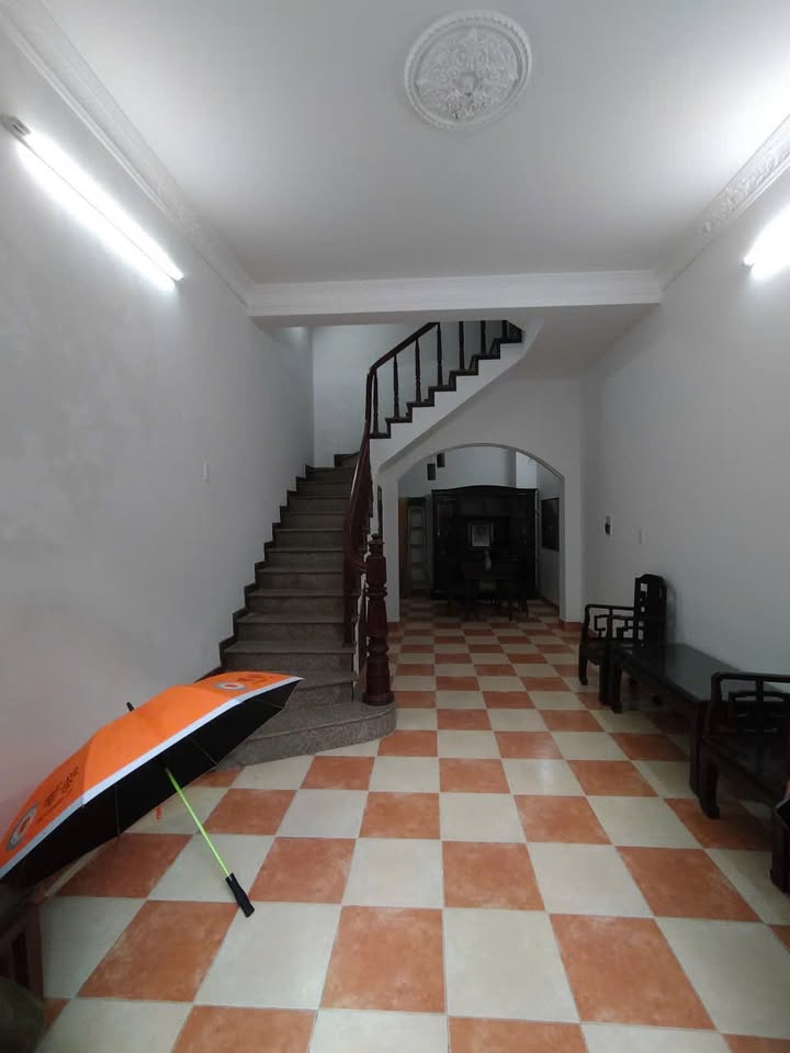 Nhà cho thuê tại Châu Long, Ba Đình 45m² giá 20 triệu - Phù hợp làm homestay hoặc nhà nghỉ!