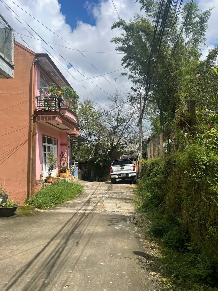 Nhà phố Đường Mai Hoa Thôn Đà Lạt 56.90m² giá 8.5 tỷ - Sẵn sàng vào ở!