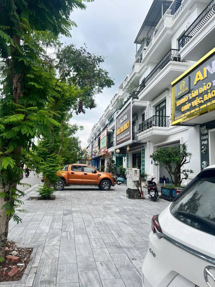 Nhà liền kề Trường Thịnh Phát Vinh 144m² - Kinh doanh sầm uất mặt đường Trương Văn Lĩnh!