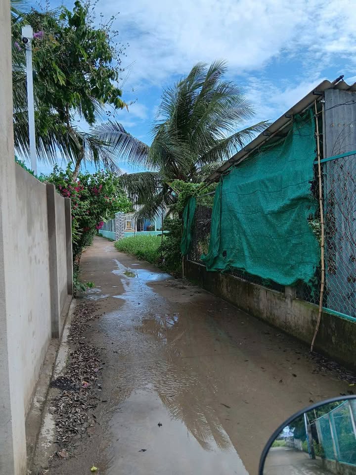 Đất nền 4000m² mặt tiền đường 3.5m - Giá chỉ 86 tỷ tại Cà Mau!