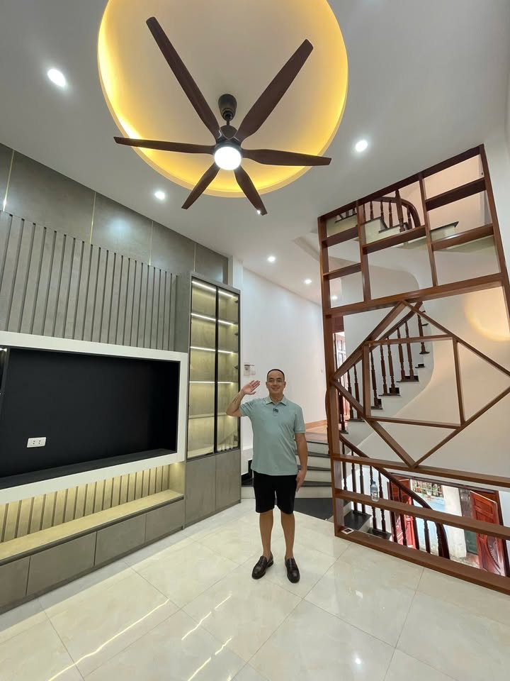 Nhà riêng Tứ Hiệp 39m² giá 6.5 tỷ - Vị trí đẹp, tiện ích đầy đủ!