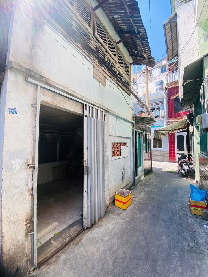 Nhà góc Hòa Hưng, Q10, 49m² giá 5.6 tỷ - Đầu tư sinh lời tuyệt vời!