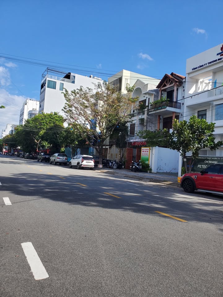 Đất nền mặt tiền đường Phan Đăng Lưu Đà Nẵng 130m² giá 13.5 tỷ - Đầu tư sinh lời ngay!