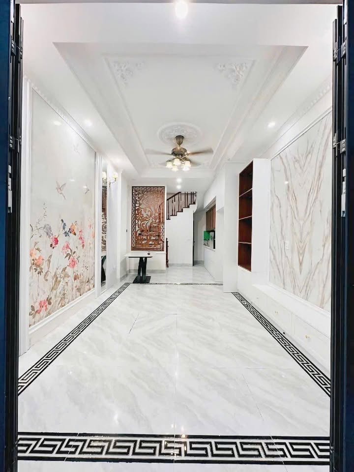 Nhà đẹp Thái Thịnh Đống Đa 28m² giá 6.8 tỷ - Sổ đỏ nở hậu, pháp lý rõ ràng!