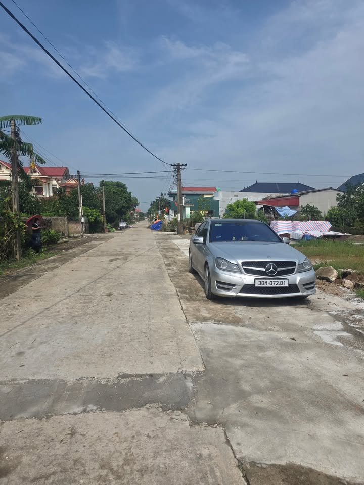 FrontHouse Minh Tân Lương Tài 160m² giá 2 tỷ - Đường ô tô tránh nhau, thuận tiện giao thông!