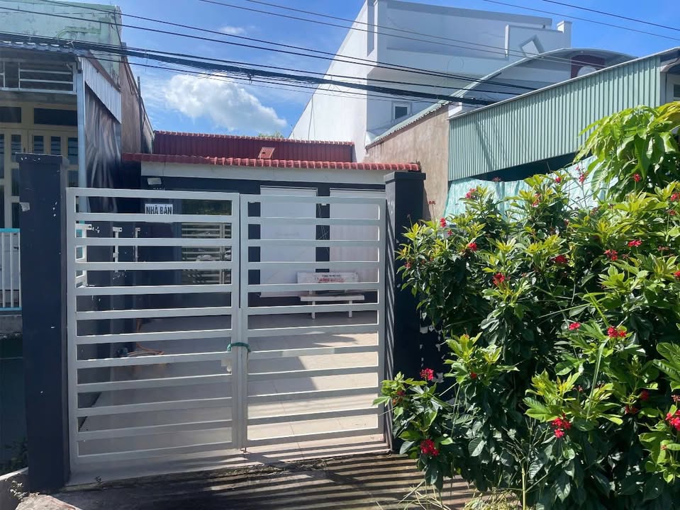 Nhà bán Quốc lộ 955A, Châu Đốc, An Giang 98m² - Full thổ cư, giá chỉ 1.65 tỷ!