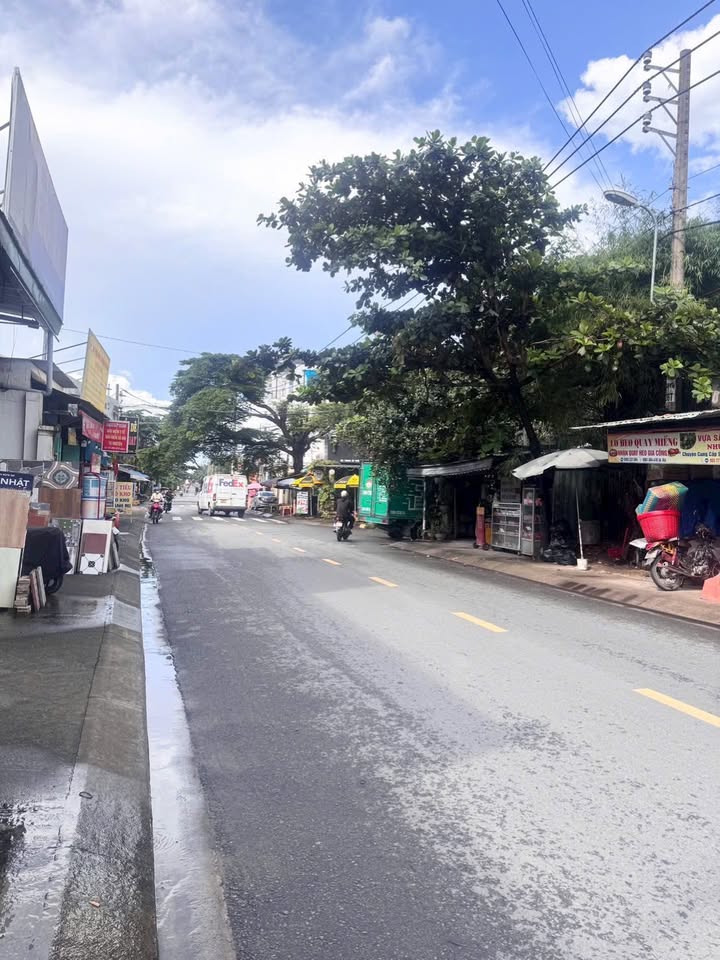 Mặt tiền FrontHouse Tân Hiệp 216m² giá 8.2 tỷ - Kinh doanh hiệu quả ngay!