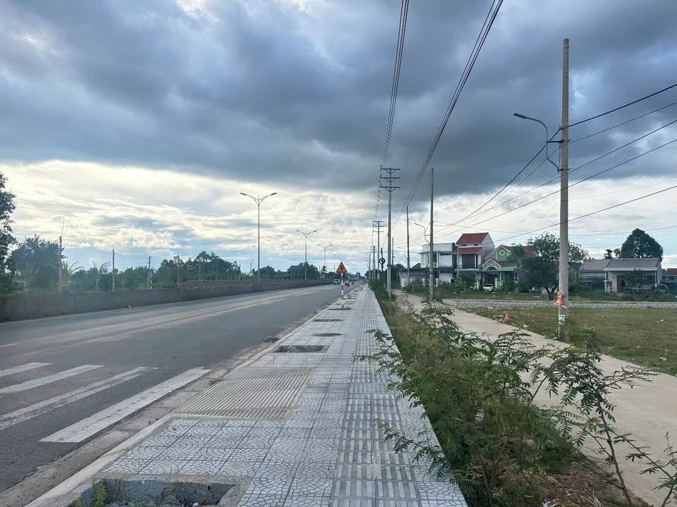 Đất nền mặt tiền Quốc lộ 1A, xã Hương Văn, 180m² - Cơ hội kinh doanh tuyệt vời!