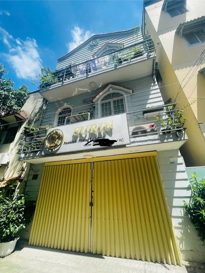 Nhà phố 3 tầng hẻm xe hơi Cách Mạng Tháng 8, P5, Tân Bình 25m² giá 4.9 tỷ - Kinh doanh sầm uất!