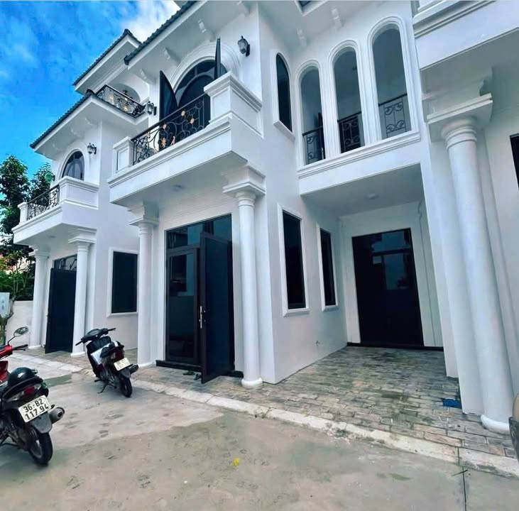 Nhà 3 tầng hiện đại tại Hạc Thành, Thanh Hóa 60m² giá 3.1 tỷ - Chính chủ bán gấp!