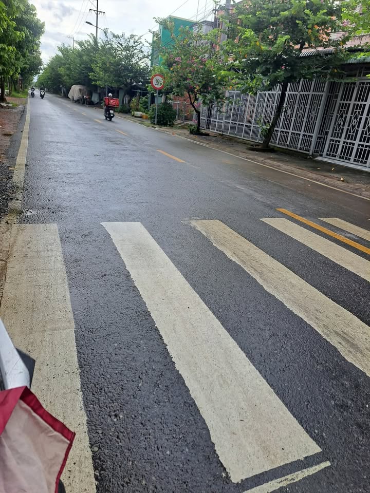 Đất nền mặt tiền đường HL10, xã Bình Thành, 489m² chỉ 2.1 tỷ - Cơ hội đầu tư tuyệt vời!