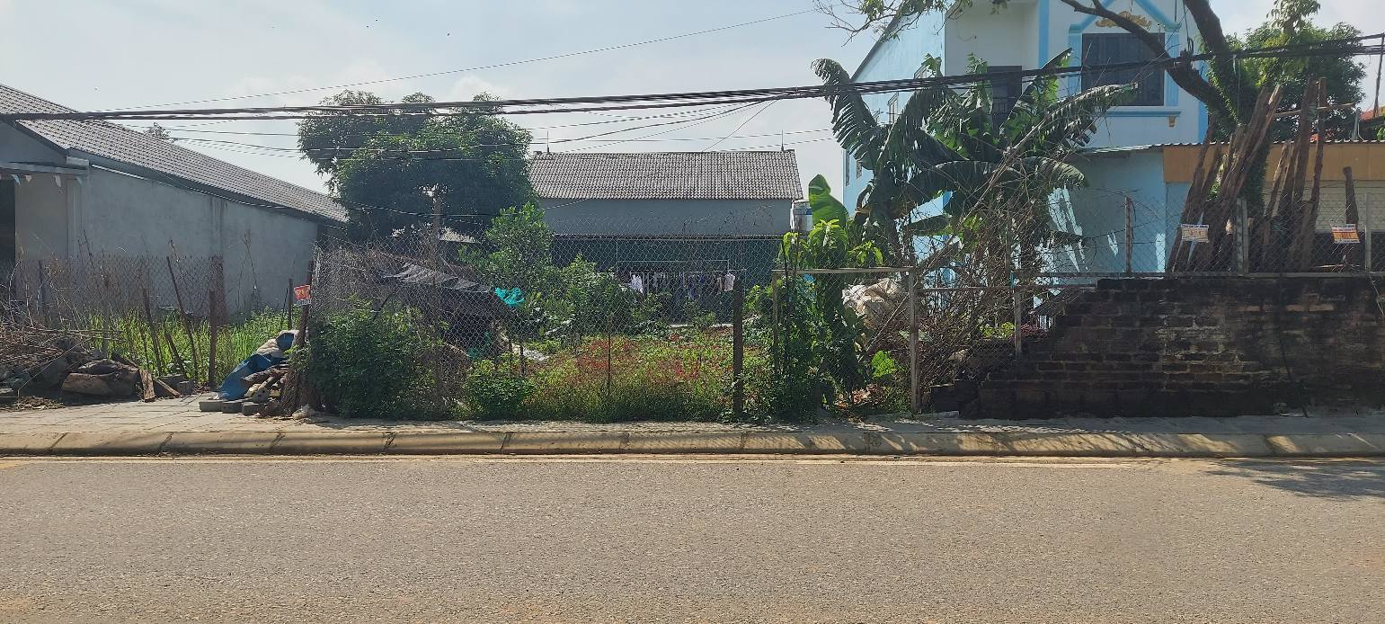 Đất nền gần chợ Long Phú, Quốc Oai 100m² - Sổ đỏ trao tay, giá đầu tư tốt!