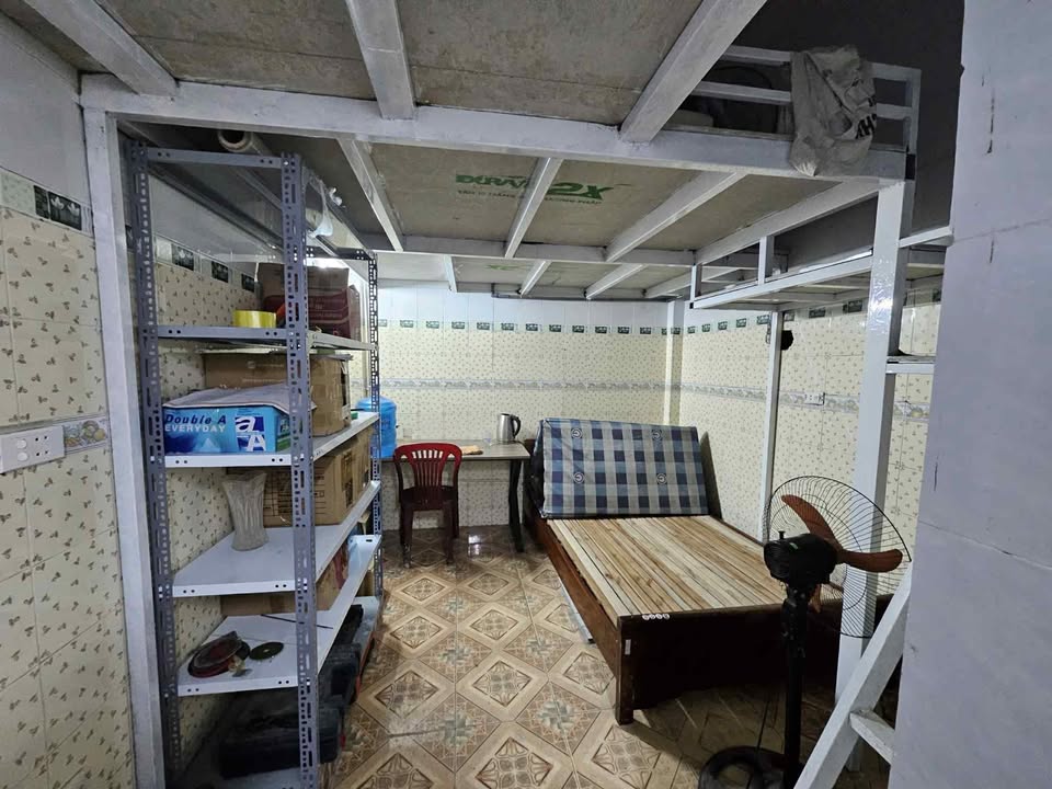 Phòng trọ cho thuê tại Đống Đa 16B, 25m² giá 2.5 triệu - Không chung chủ, tiện nghi đầy đủ!