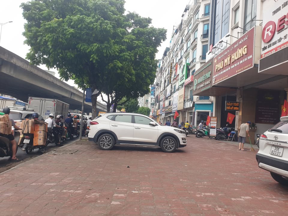 Mặt phố Nguyễn Xiển, quận Thanh Xuân, 45m², giá 22 tỷ - Kinh doanh đắc địa!