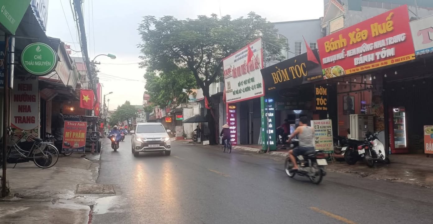 Nhà riêng Mê Linh Hà Nội 61m² giá 3.3 tỷ - Vị trí kinh doanh sầm uất!