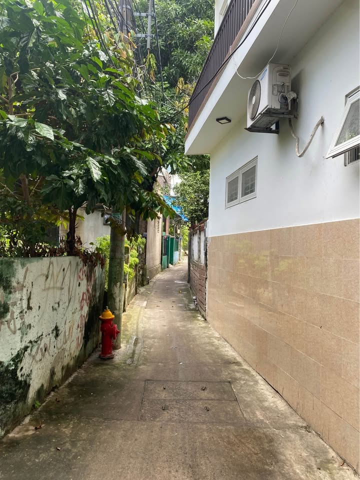 Đất kiệt Nguyễn Hoàng, Hải Châu 75m² giá 2.62 tỷ - Vị trí trung tâm thuận lợi!