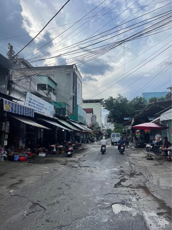 Mặt tiền kinh doanh đường Trần Khánh Dư, Dĩ An 72m² giá 4 tỷ - Cơ hội đầu tư tuyệt vời!