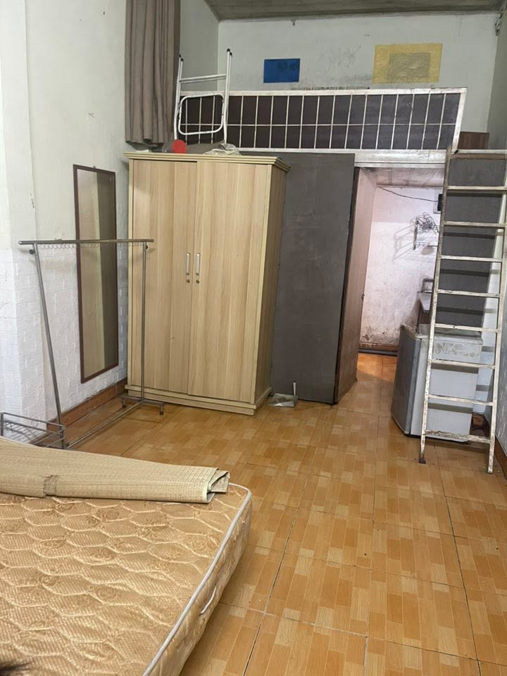 Phòng cho thuê tại Hoàng Mai 23m² giá chỉ 2.2 triệu - Gần ĐH Kinh Doanh & Công Nghệ