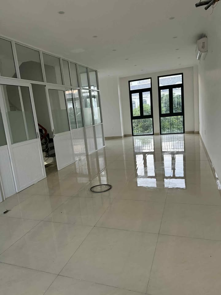 Shophouse cho thuê tại Vinhomes Imperia Hải Phòng 90m² - Vị trí đắc địa, tiện lợi cho kinh doanh!