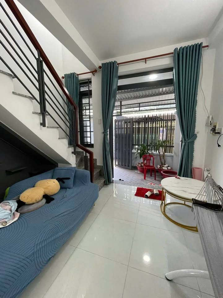 Nhà trệt 1 lầu Dĩ An 60m² giá 3 tỷ - Hàng hiếm gần chợ!