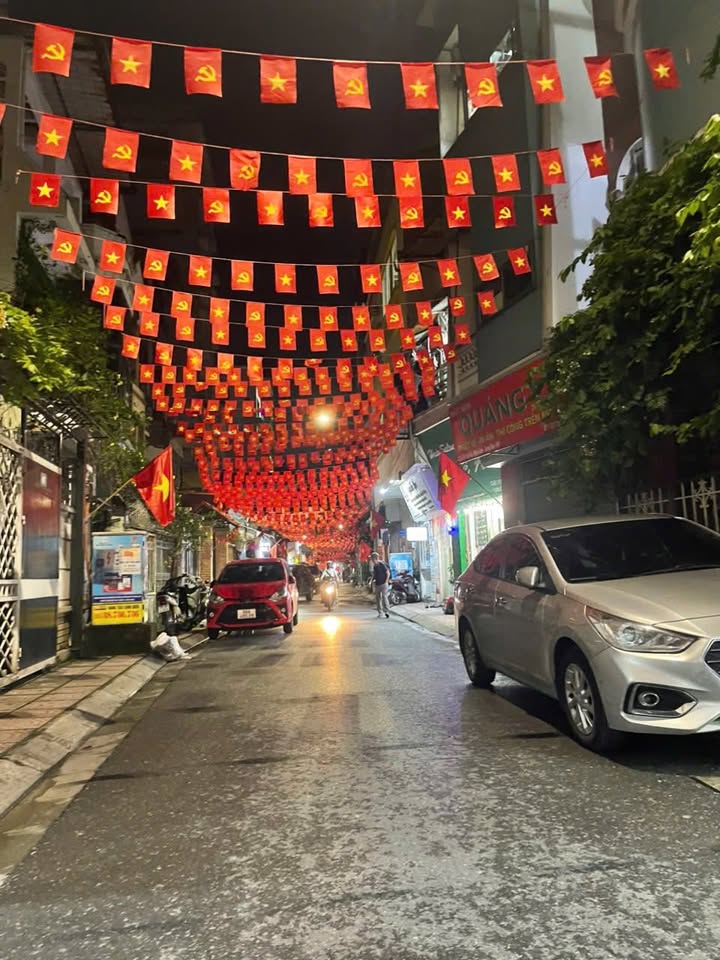 Nhà cho thuê tại Ngọc Lâm, Long Biên 130m² giá 20 triệu - Phù hợp văn phòng và trung tâm đào tạo!