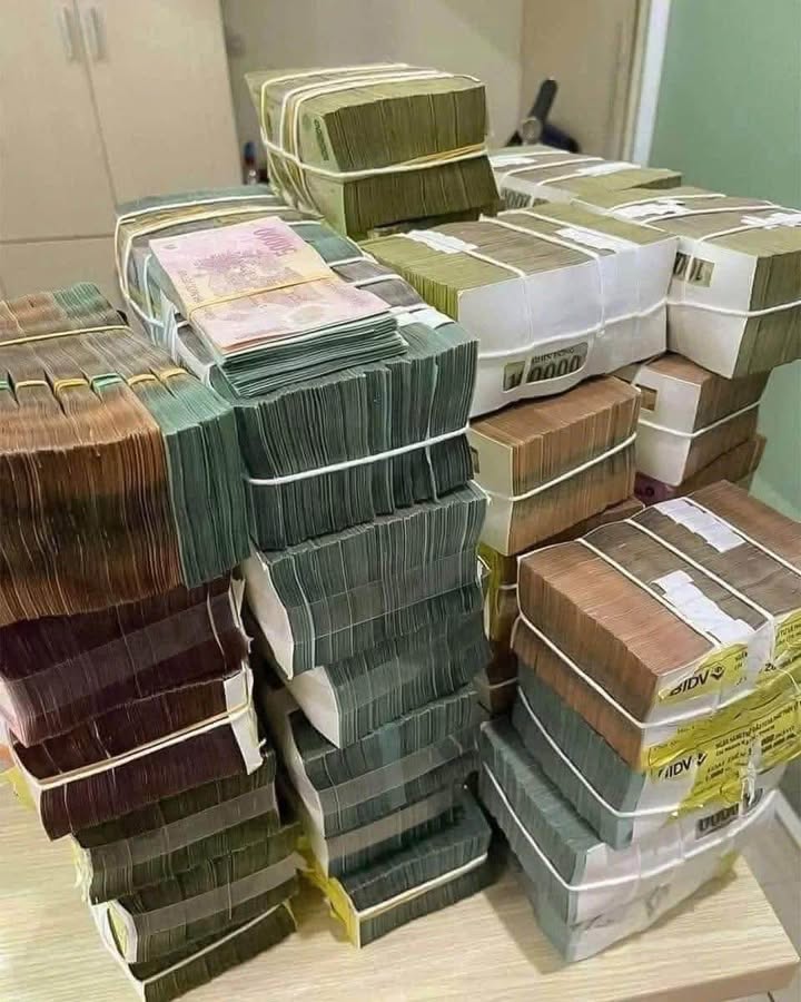 Bán nhà phố đi bộ Nguyễn Huệ 85m² giá 20 tỷ - Kinh doanh sầm uất tại Long Xuyên!