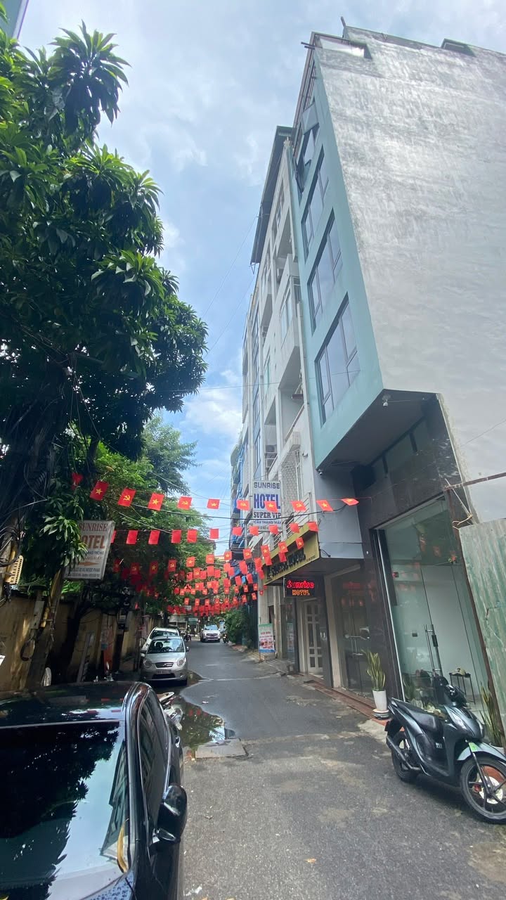 Nhà 8 tầng Vũ Ngọc Phan, Đống Đa, 57m² - Chính chủ bán, giá tốt!