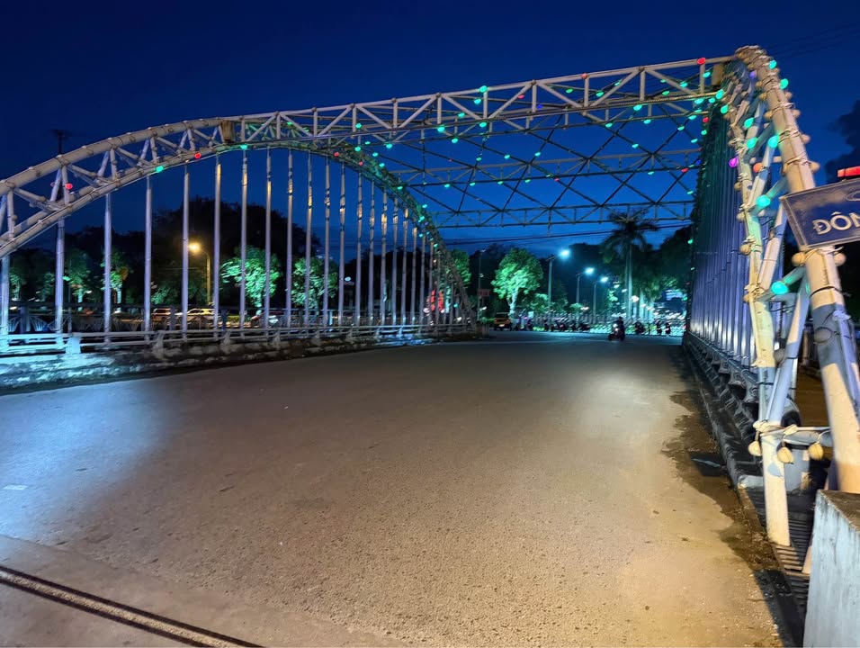 Nhà 3 tầng mới tinh tại Đông Hương, Thanh Hóa - Giá chỉ 2 tỷ - Chính chủ bán!