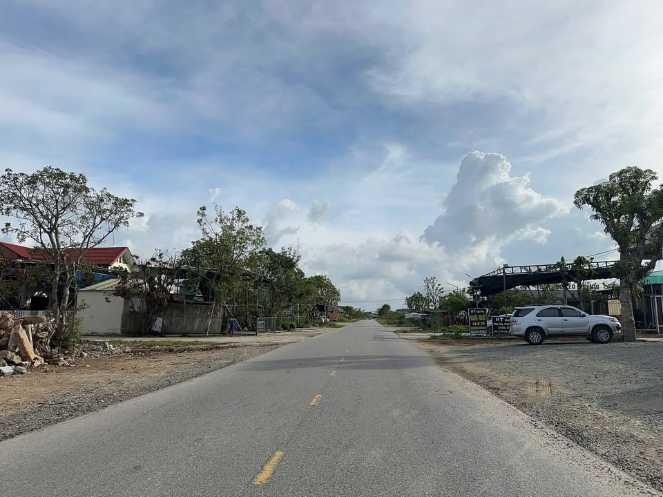 Đất mặt đường tỉnh lộ 17 Thạch Hà 220m² giá 6 tỷ - Đầu tư sinh lời lý tưởng!