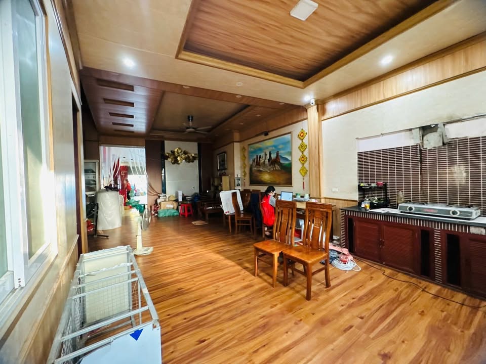 Nhà mặt phố Đông Vệ, Thanh Hóa 162m² giá 10 tỷ - Vị trí kinh doanh đắc địa!