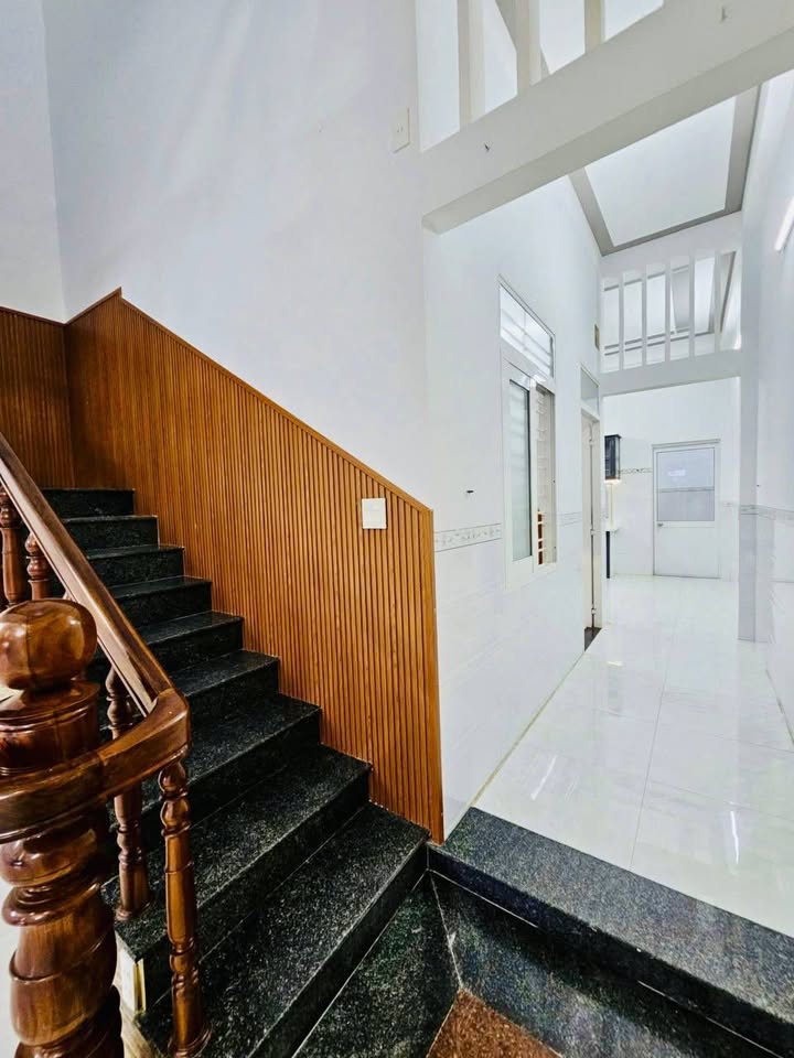 Nhà mặt tiền Hà Thanh Quy Nhơn 93m² giá 4 tỷ - Full nội thất sang trọng