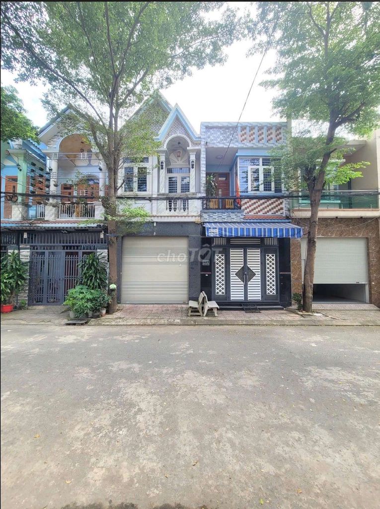 Nhà phố KDC Phú Hồng Thịnh gần vòng xoay An Phú Thuận An 72,1m² giá 3,5 tỷ - Sổ hồng riêng, thổ cư 100%