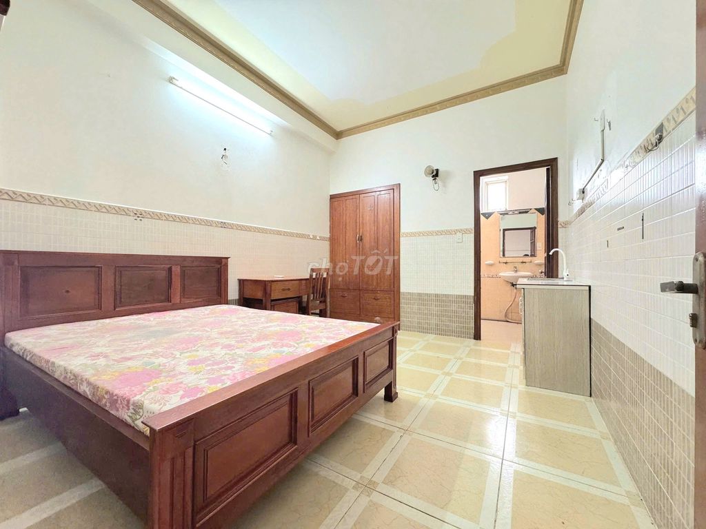 Phòng trọ đường Lê Văn Khương 10m² giá 2.5 triệu - Sẵn sàng vào ở!