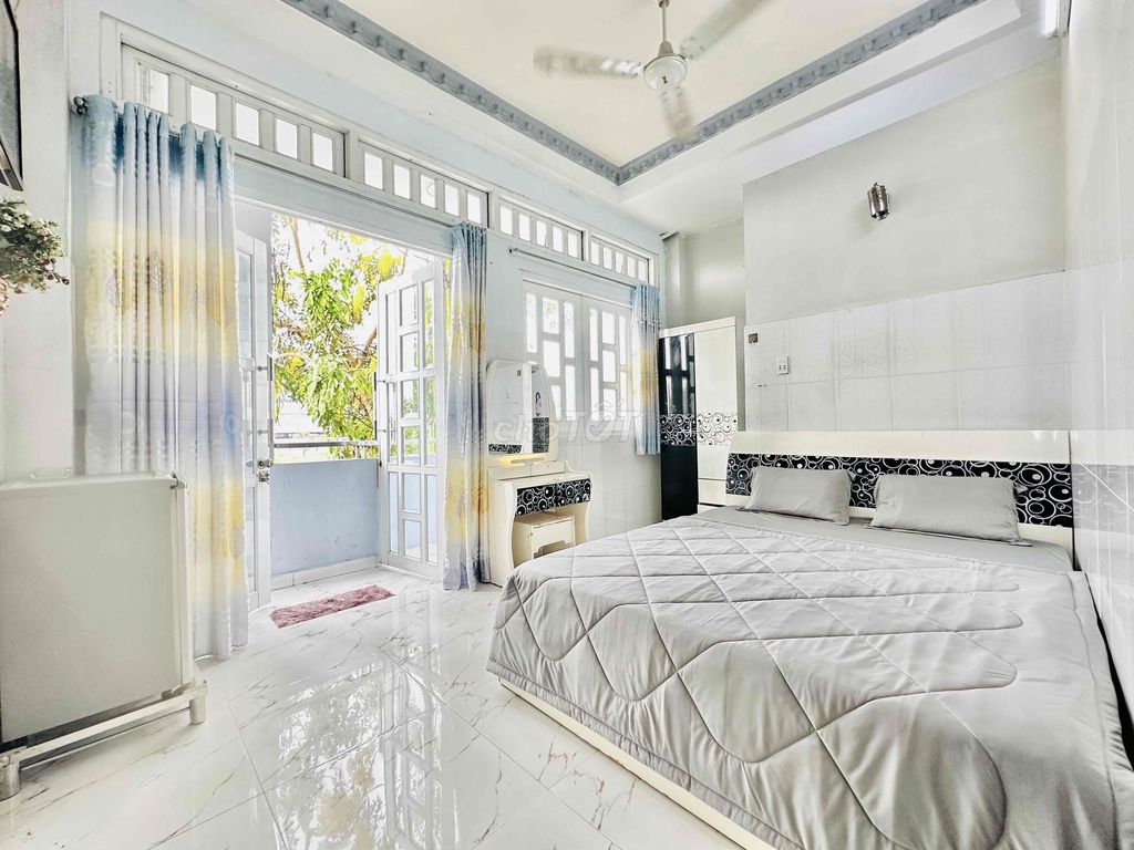 Phòng trọ cao cấp 30m² tại Quận 8 giá chỉ 3.3 triệu - Nhà mới xây 100%!