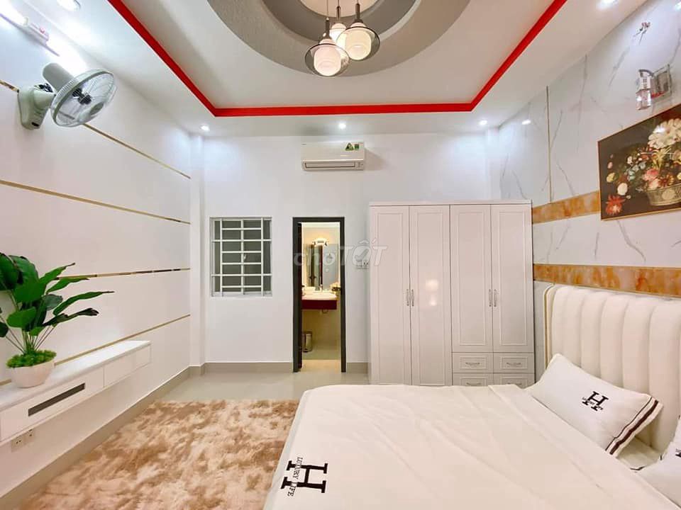 Bán nhà 4 tầng Phú Nhuận 50m² giá 7.8 tỷ - Đầu tư cho thuê lý tưởng!