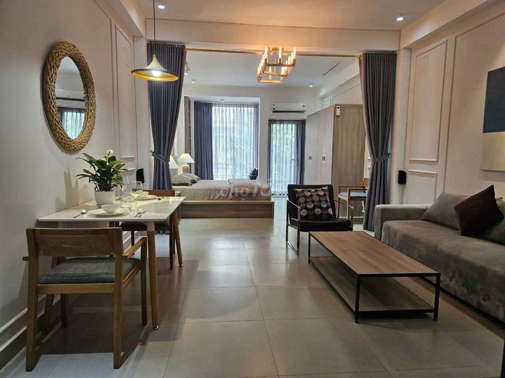 Căn hộ 73m² Khánh Hội Q4 - Full nội thất châu Âu, giá chỉ 14.5 triệu!