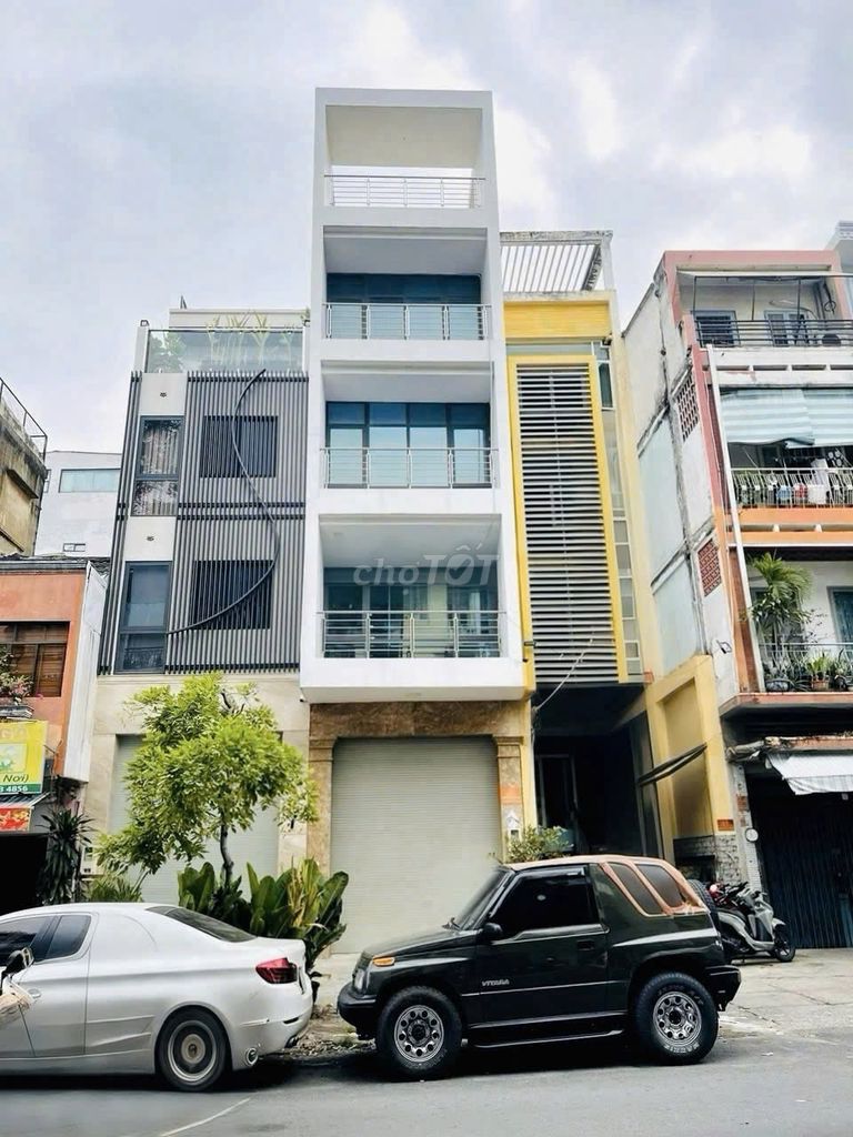 Nhà mặt tiền Hai Bà Trưng, Quận 1, 90m² giá 35 triệu - Kinh doanh liền tay!