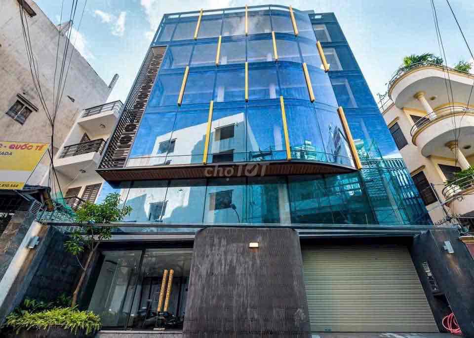 Cho thuê nhà mặt tiền Phan Xích Long, Quận Phú Nhuận - Diện tích 200m², Giá 140 triệu