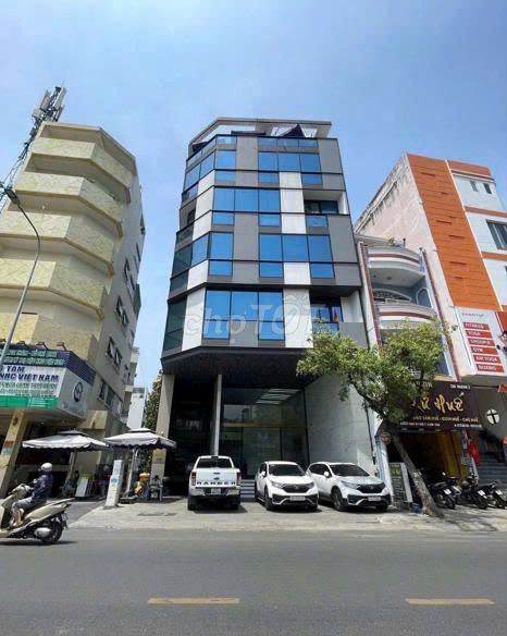 Cho thuê nhà mặt tiền Cách Mạng Tháng Tám, Quận 3 - Diện tích 196m², Giá 100 triệu/tháng - Kinh doanh đa ngành nghề