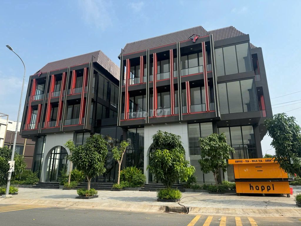 Cho thuê toà nhà OFFICE Đảo Kim Cương 1200m² giá 126 triệu - Vị trí đắc địa, tiện nghi hiện đại!